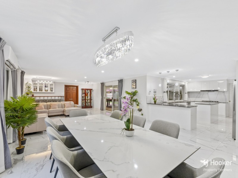 11 Torrens Place, Parkinson QLD 4115