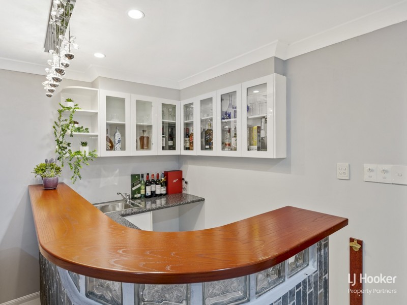 11 Torrens Place, Parkinson QLD 4115