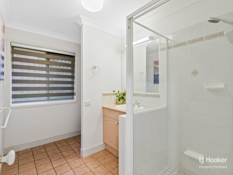 11 Torrens Place, Parkinson QLD 4115