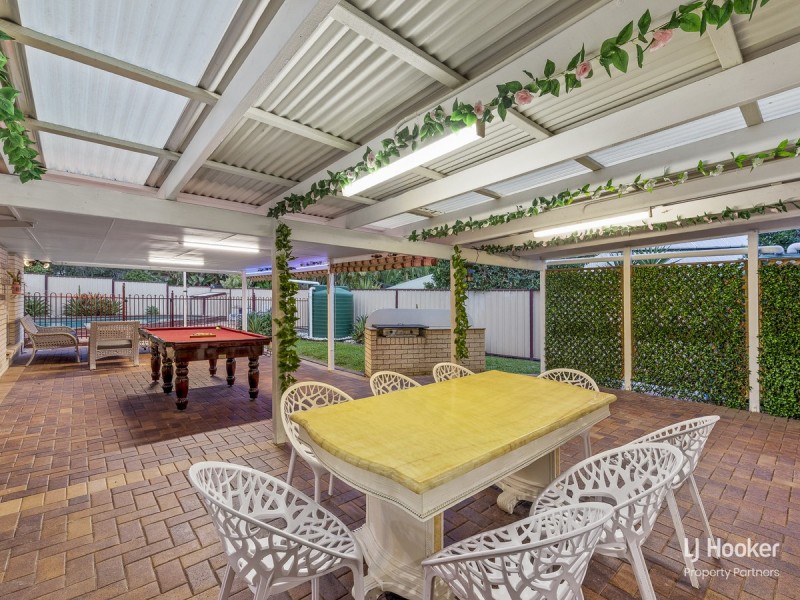 11 Torrens Place, Parkinson QLD 4115