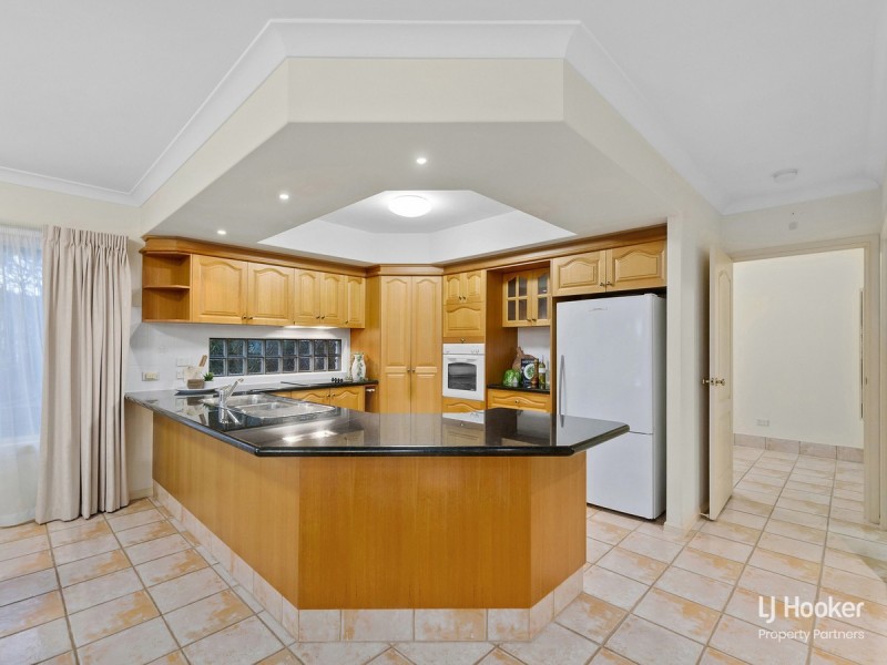 19 Coventry Place, Wishart QLD 4122