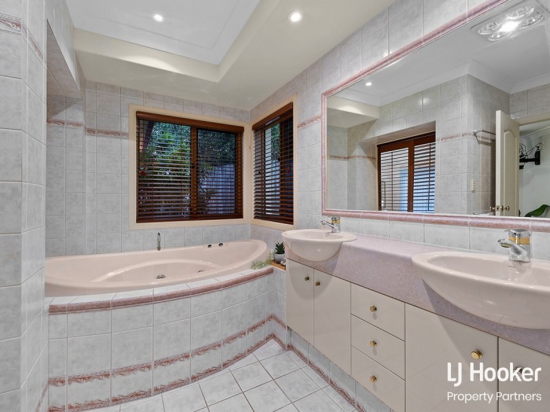 19 Coventry Place, Wishart QLD 4122