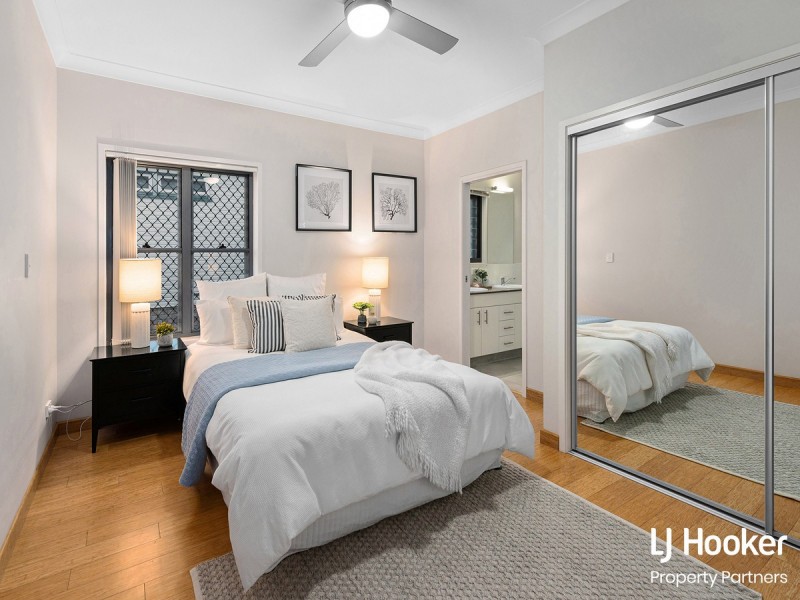 61 Hoff Street, Mount Gravatt East QLD 4122