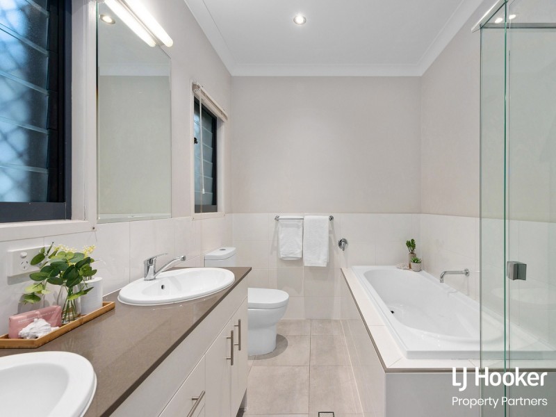 61 Hoff Street, Mount Gravatt East QLD 4122