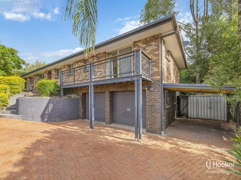 31 Wantana Crescent, Edens Landing QLD 4207