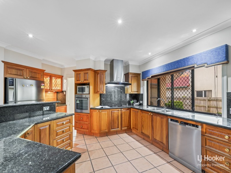 145 Lancaster Circuit, Stretton QLD 4116