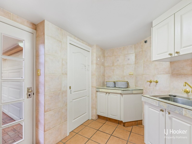 145 Lancaster Circuit, Stretton QLD 4116