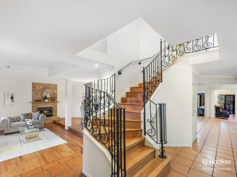 145 Lancaster Circuit, Stretton QLD 4116