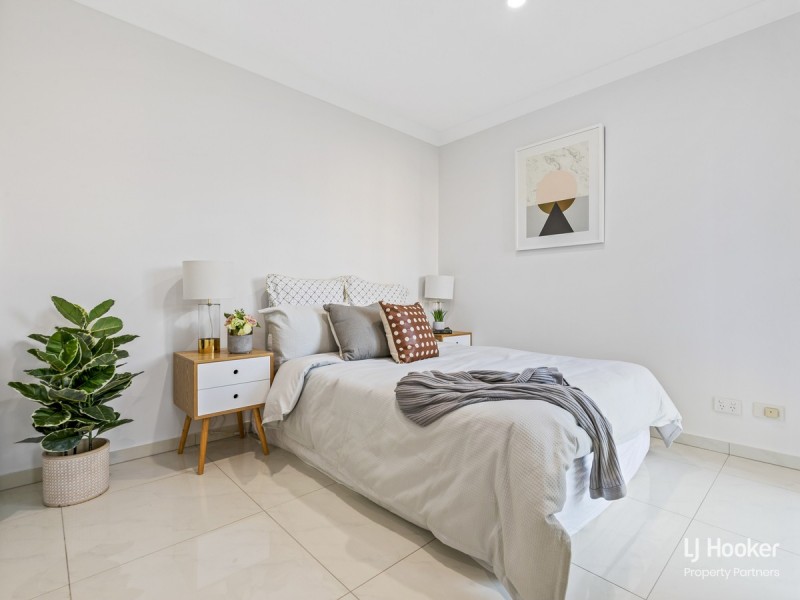 6 Regal Place, Eight Mile Plains QLD 4113