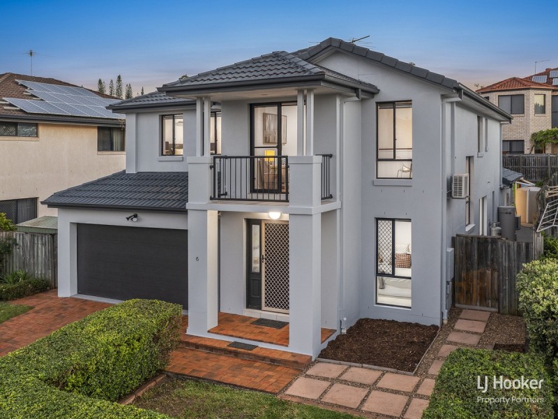 6 Regal Place, Eight Mile Plains QLD 4113