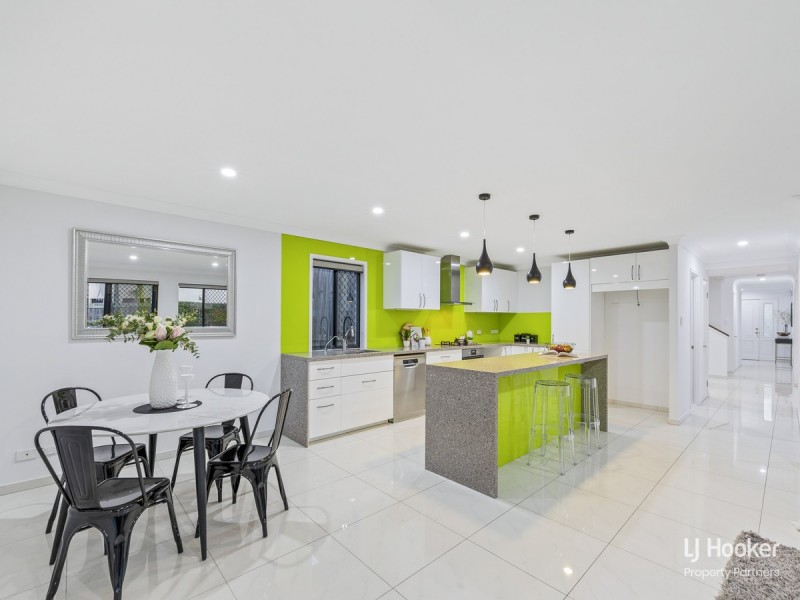 6 Regal Place, Eight Mile Plains QLD 4113