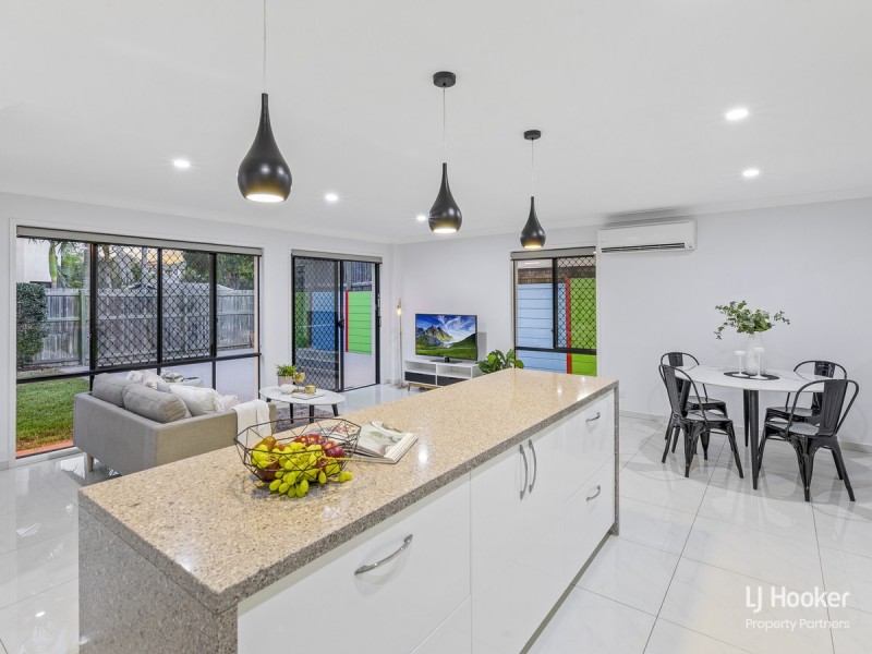 6 Regal Place, Eight Mile Plains QLD 4113