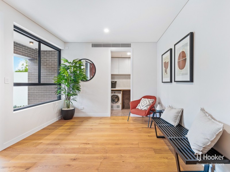146 Meiers Road, Indooroopilly QLD 4068