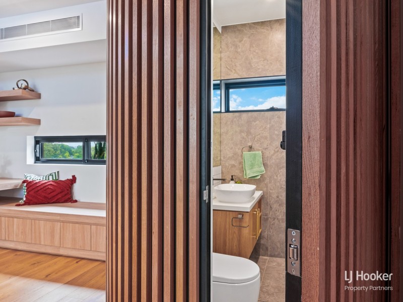 146 Meiers Road, Indooroopilly QLD 4068