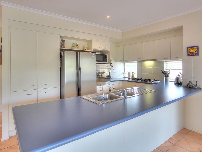 110 Lake Eyre Crescent, Parkinson QLD 4115