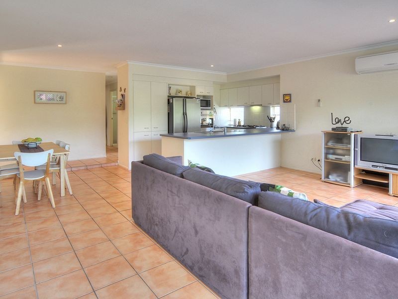 110 Lake Eyre Crescent, Parkinson QLD 4115