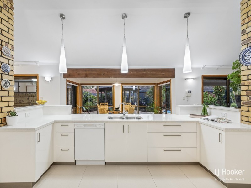 11 Tanguile Place, Sunnybank Hills QLD 4109