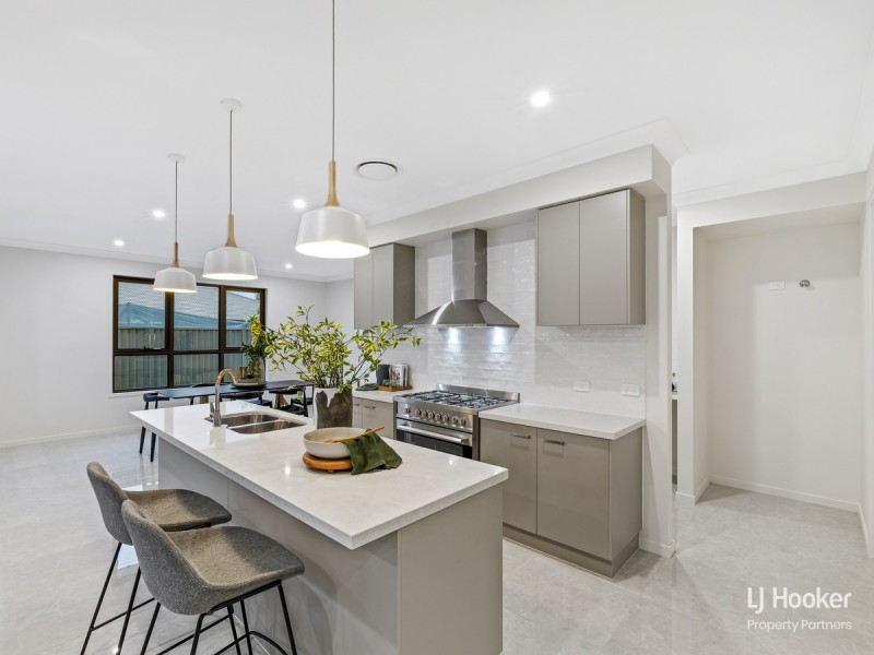 80 Stones Road, Sunnybank Hills QLD 4109