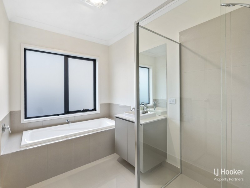 80 Stones Road, Sunnybank Hills QLD 4109