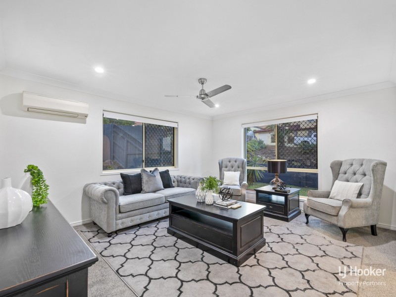 82 Lancaster Circuit, Stretton QLD 4116