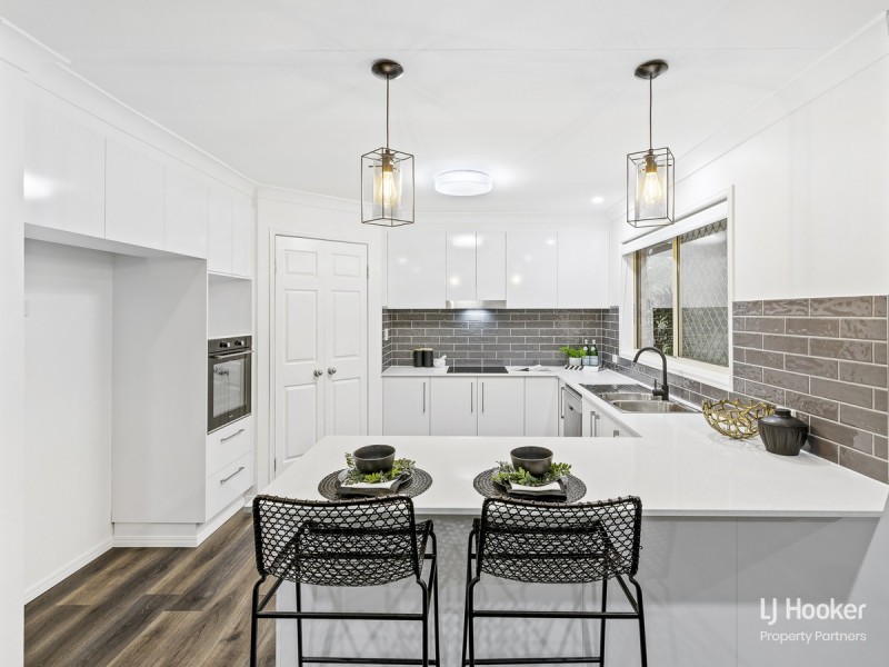 82 Lancaster Circuit, Stretton QLD 4116