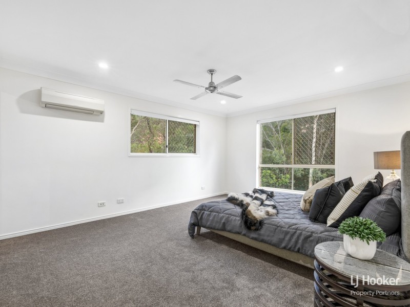 82 Lancaster Circuit, Stretton QLD 4116