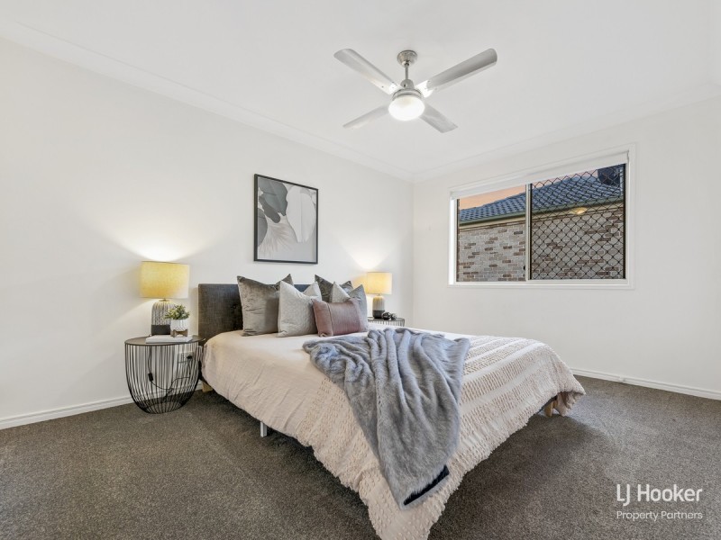82 Lancaster Circuit, Stretton QLD 4116