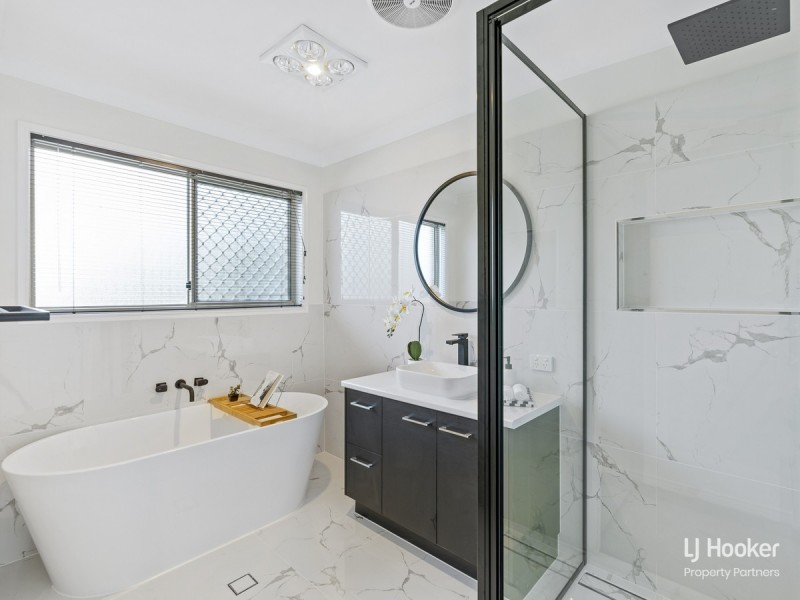 82 Lancaster Circuit, Stretton QLD 4116