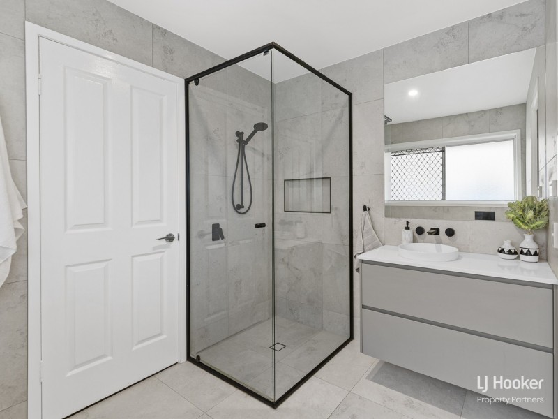 11 Harrison Street, Stretton QLD 4116
