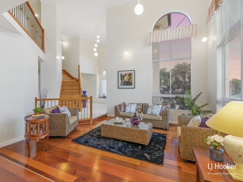 2 Gangar Close, Eight Mile Plains QLD 4113