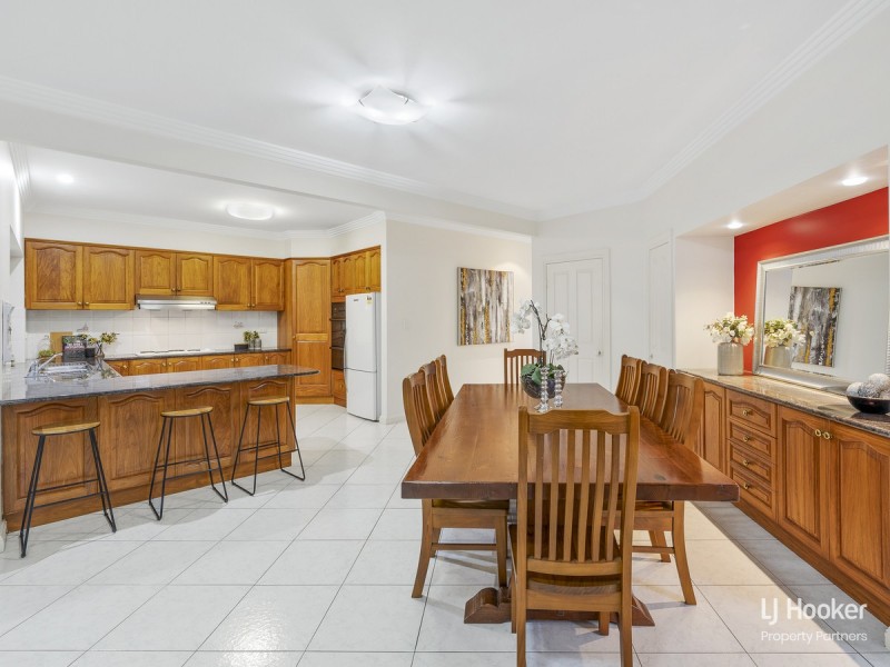 2 Gangar Close, Eight Mile Plains QLD 4113
