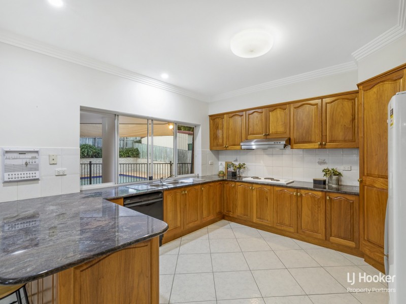 2 Gangar Close, Eight Mile Plains QLD 4113