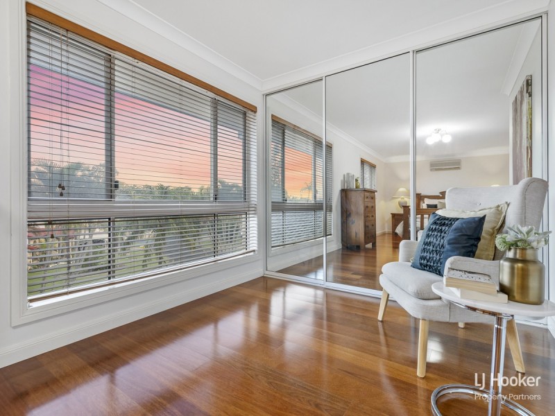 2 Gangar Close, Eight Mile Plains QLD 4113