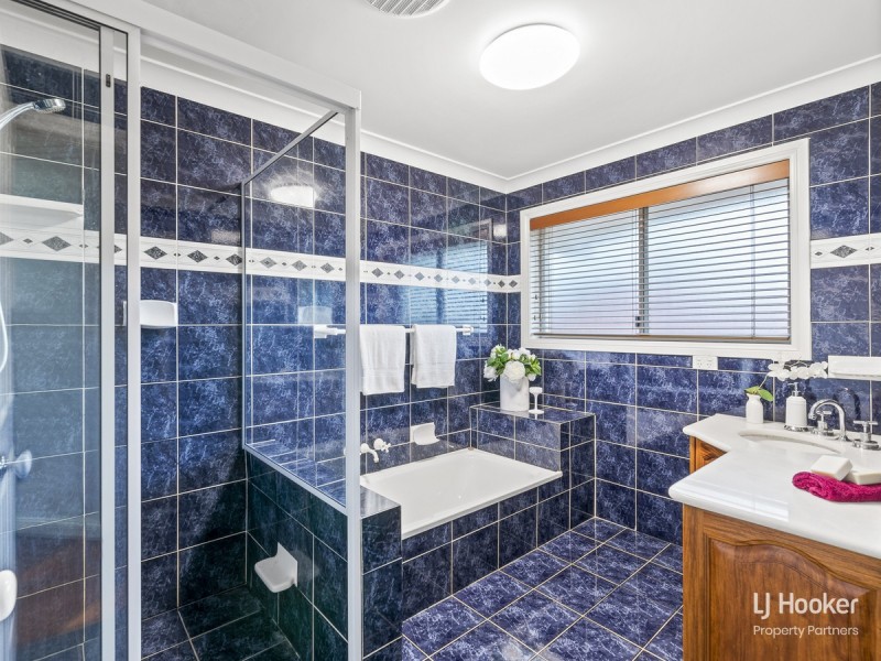 2 Gangar Close, Eight Mile Plains QLD 4113