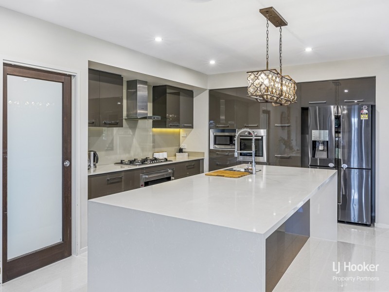 7 Slobodian Avenue, Eight Mile Plains QLD 4113