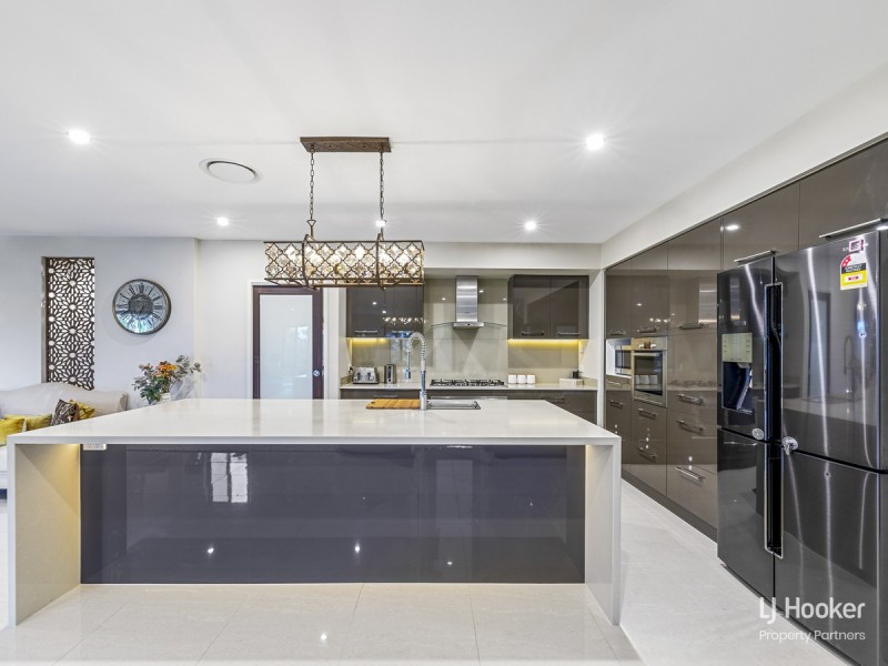 7 Slobodian Avenue, Eight Mile Plains QLD 4113