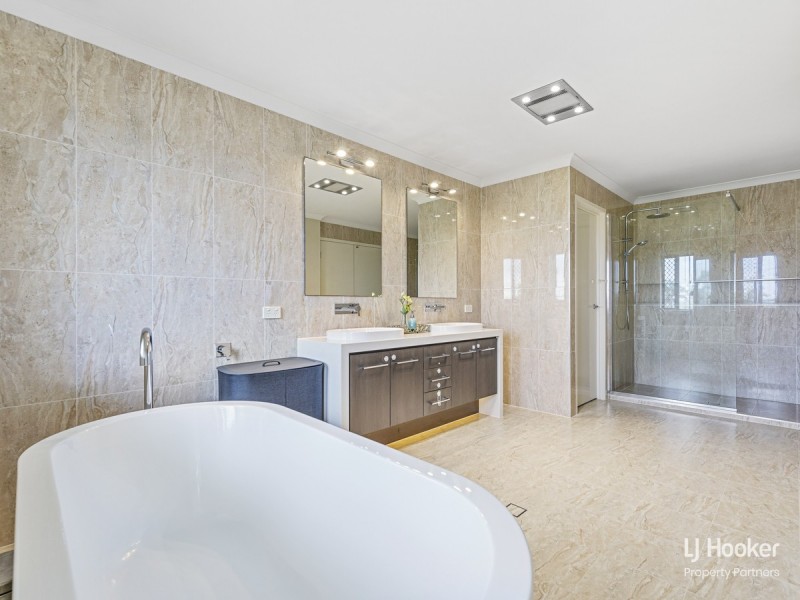 7 Slobodian Avenue, Eight Mile Plains QLD 4113