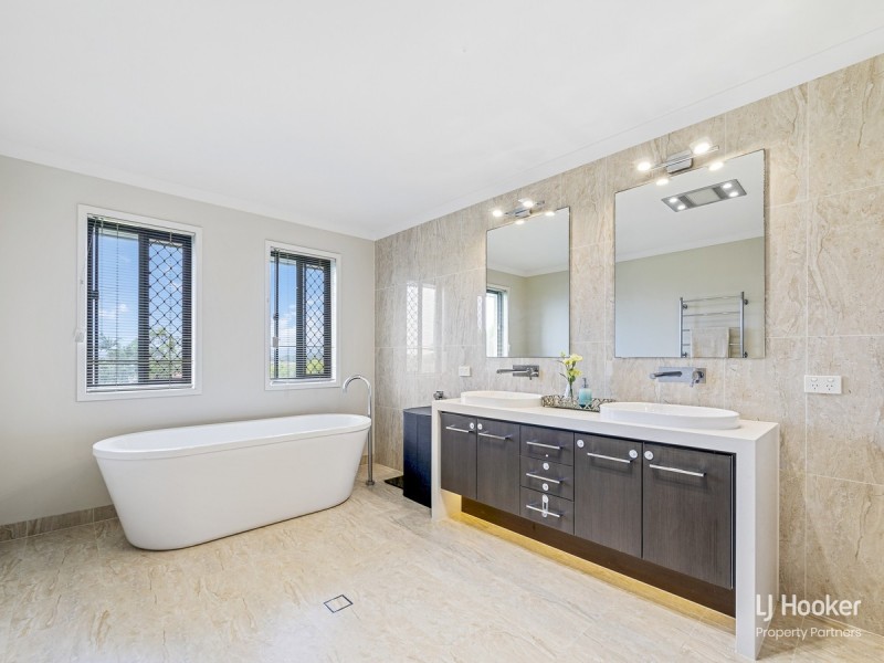 7 Slobodian Avenue, Eight Mile Plains QLD 4113