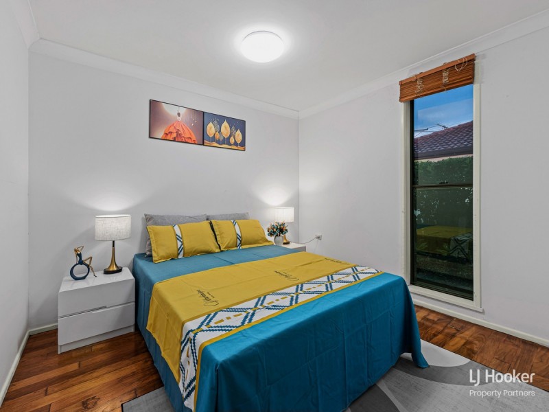 17 Angophora Street, Robertson QLD 4109