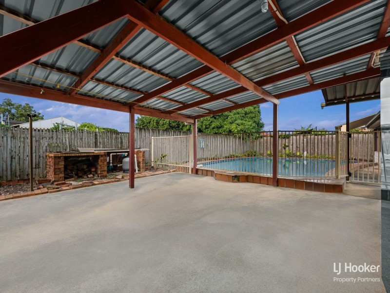 17 Angophora Street, Robertson QLD 4109