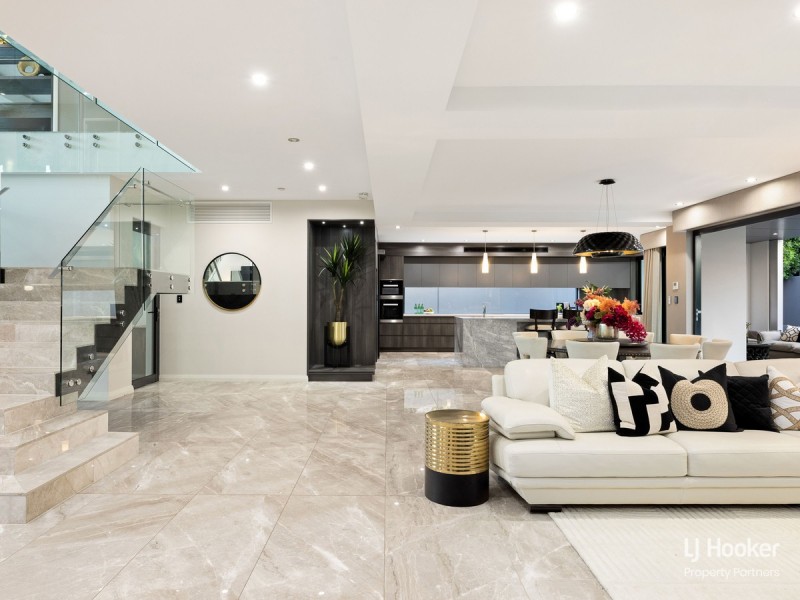 706 Musgrave Road, Robertson QLD 4109