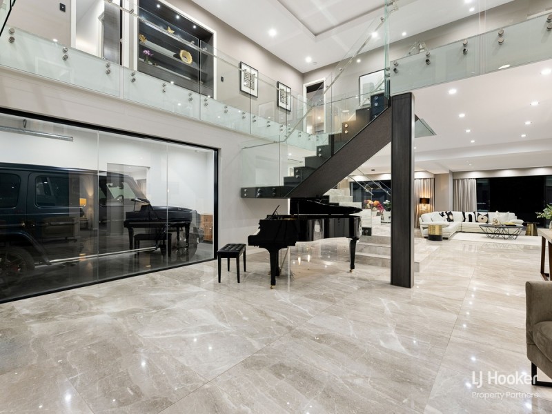 706 Musgrave Road, Robertson QLD 4109