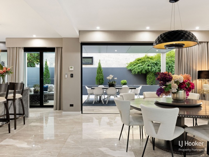 706 Musgrave Road, Robertson QLD 4109