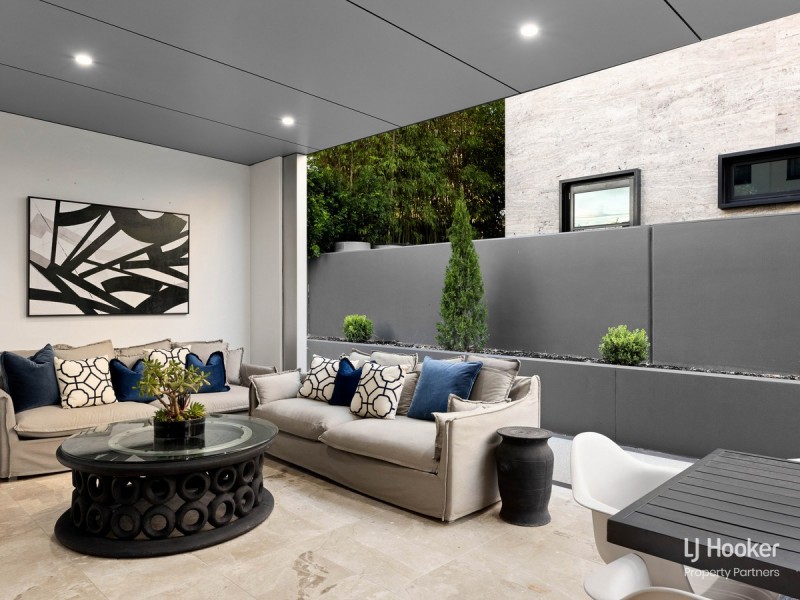 706 Musgrave Road, Robertson QLD 4109