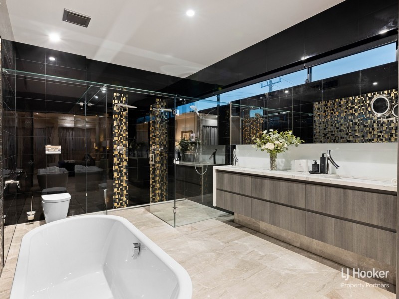 706 Musgrave Road, Robertson QLD 4109