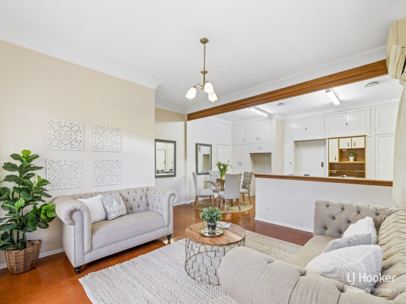 102 Victor Street, Holland Park QLD 4121