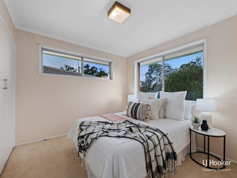 35 Morialta Street, Mansfield QLD 4122