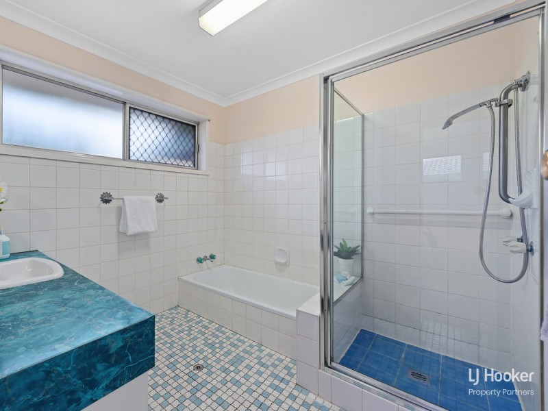 35 Morialta Street, Mansfield QLD 4122