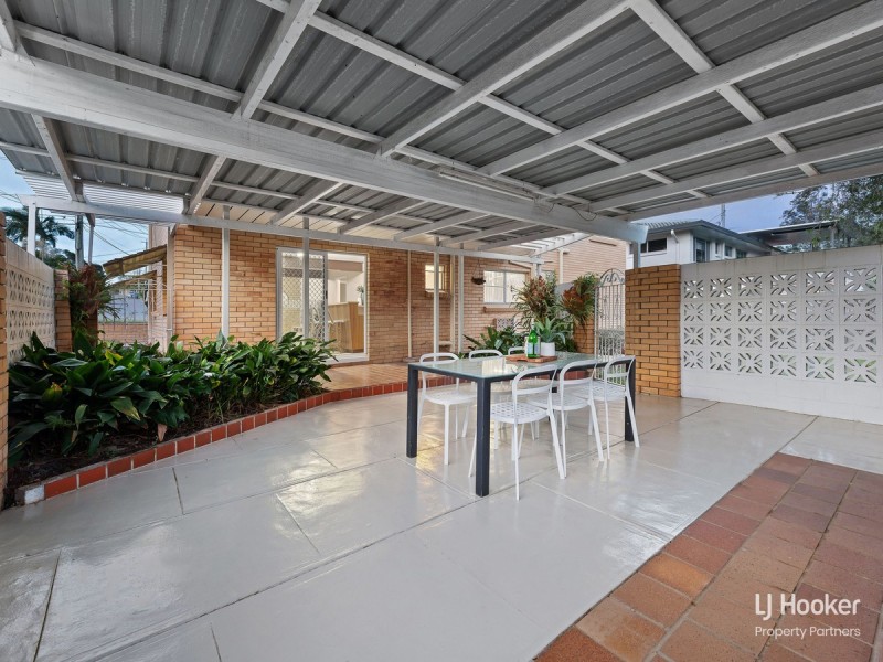 35 Morialta Street, Mansfield QLD 4122