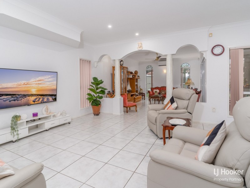 150 Lancaster Circuit, Stretton QLD 4116